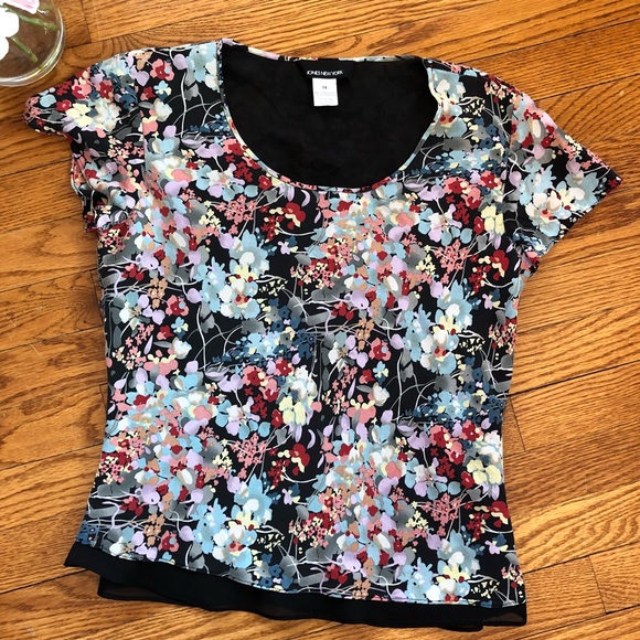 Jones New York Tops - 3/$30 Jones New York Floral Chiffon Blouse